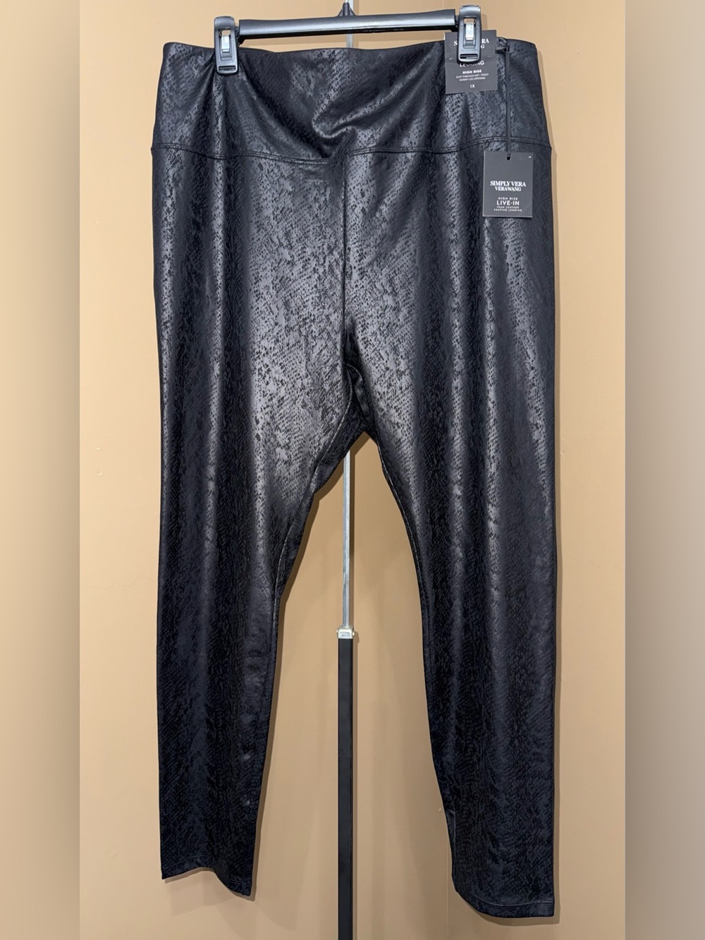 NWT SIMPLY VERA VERA WANG High-Rise Leggings. Size 1X. - Picture 2 of 6